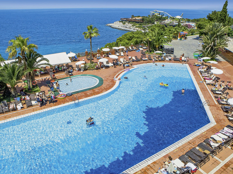 Hotel Pine Bay Holiday Resort