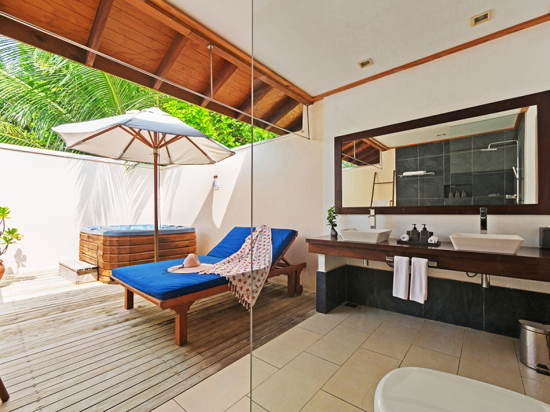 Vilamendhoo Island Resort & Spa
