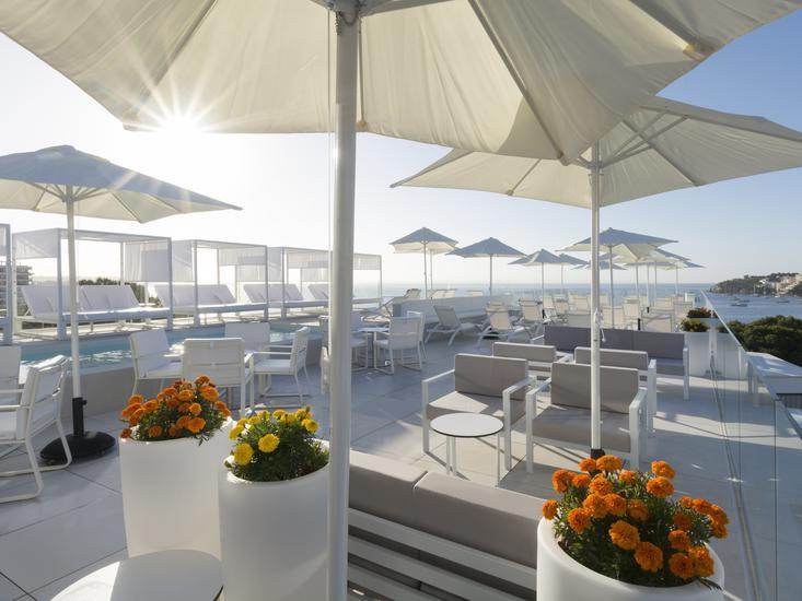 Reverence Mare Hotel