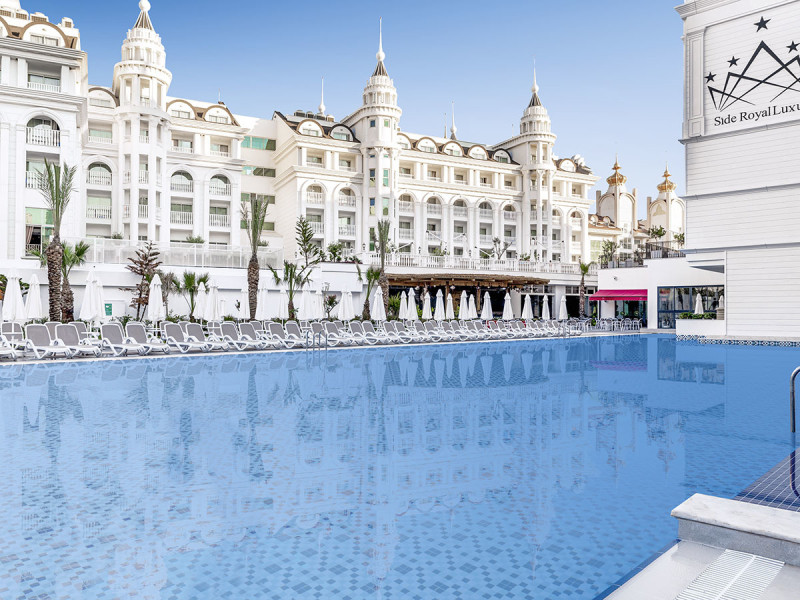 Side Royal Style Hotel