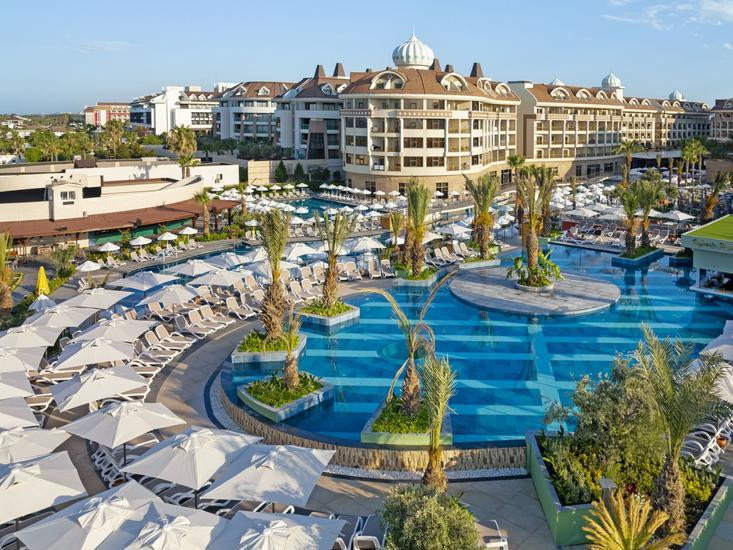 Kirman Belazur Resort