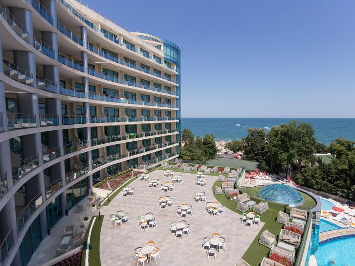 Marina Grand Beach