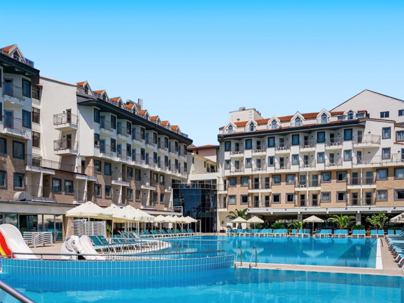 Hotel Side Aluna