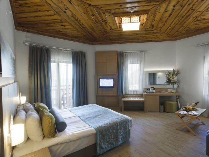 Club And Hotel Letoonia