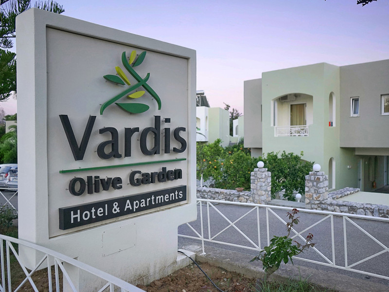 Hotel Vardis Olive Garden