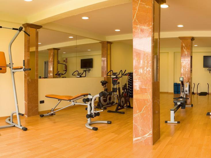 Marques Universal Hotel