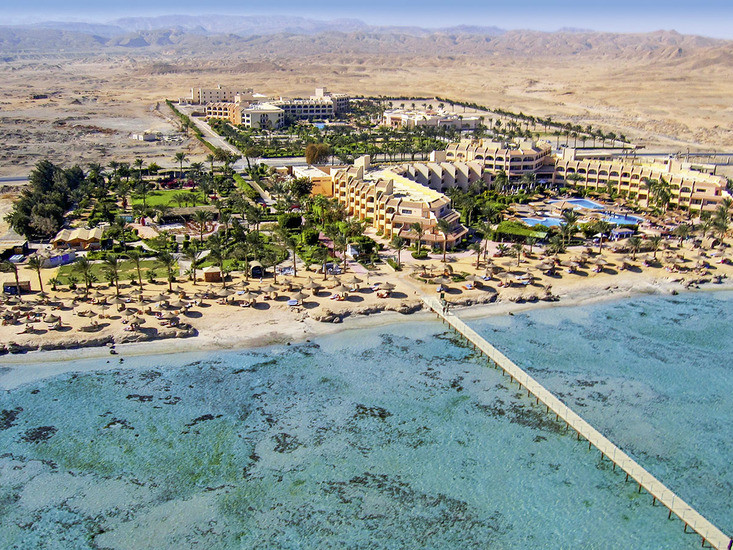 Flamenco Beach & Resort