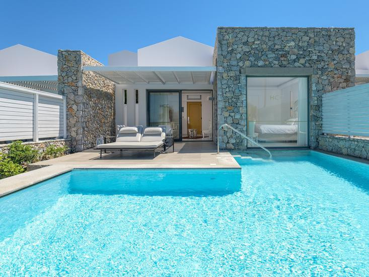 Diamond Deluxe Hotel