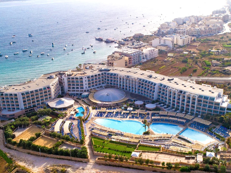 db Seabank Resort & Spa