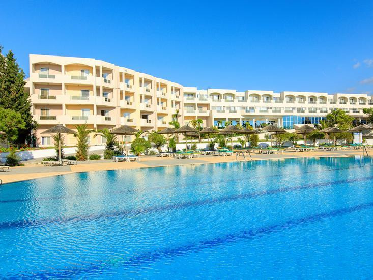 Sovereign Beach Hotel