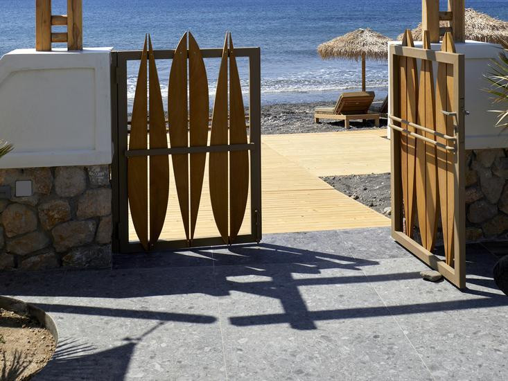 Sea Breeze Santorini