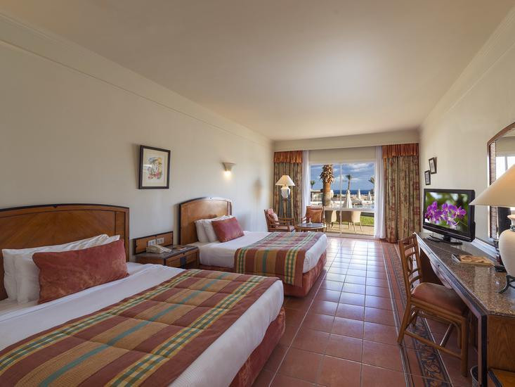 Reef Oasis Beach Resort