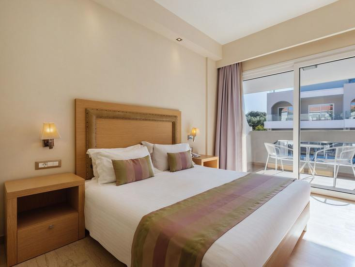 Alexandra Beach Resort