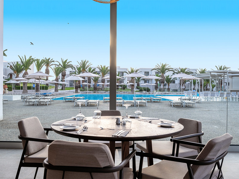 Hotel Porto Bello Beach