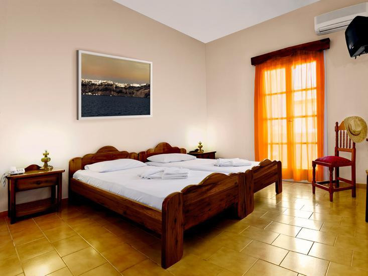 Dolphins Apartments