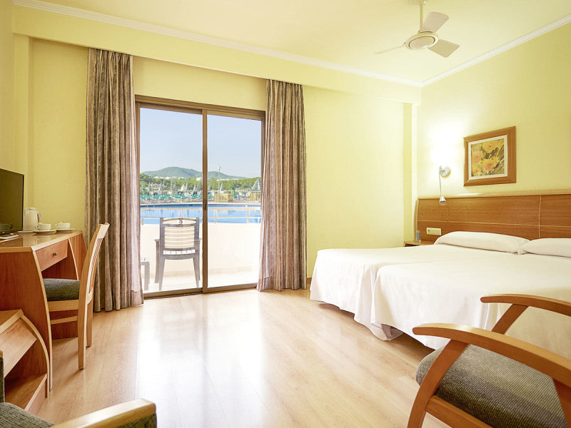 Invisa Hotel La Cala