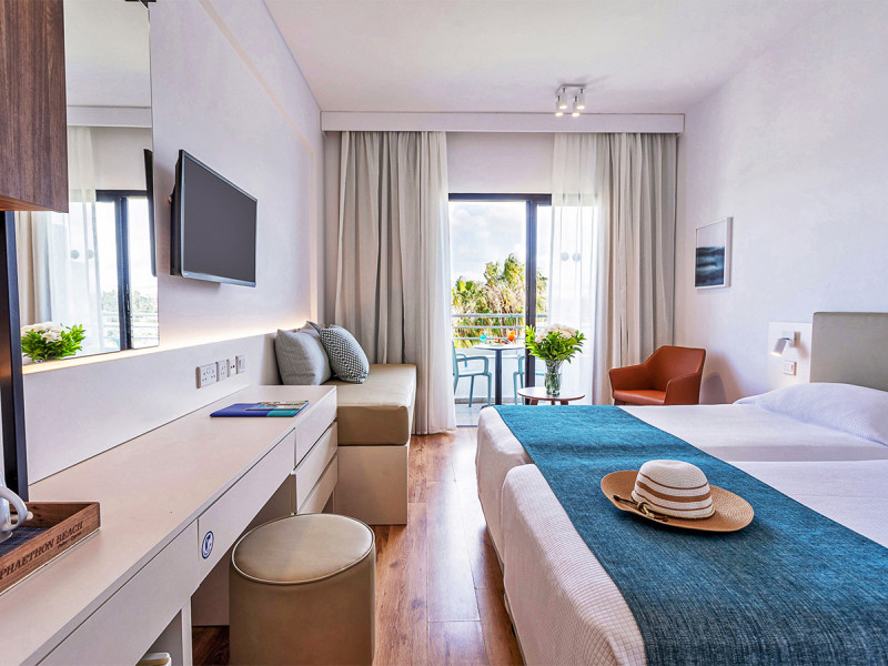 Louis Phaethon Beach