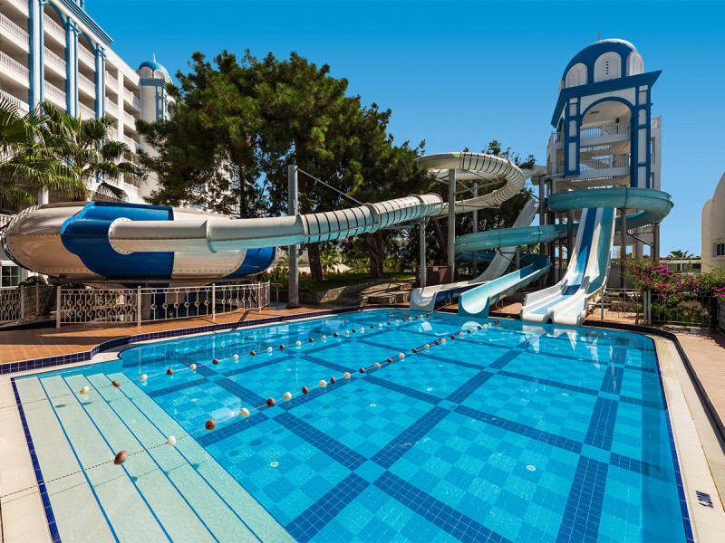 Rubi Platinum Resort