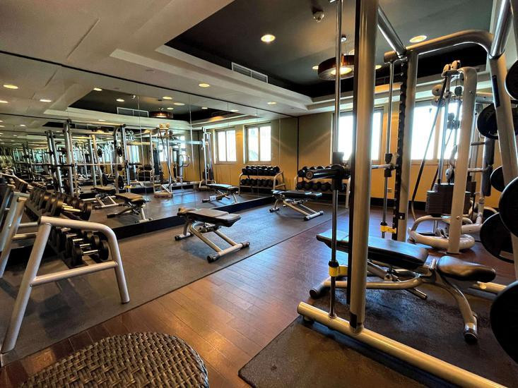 Oaks Ibn Battuta Gate