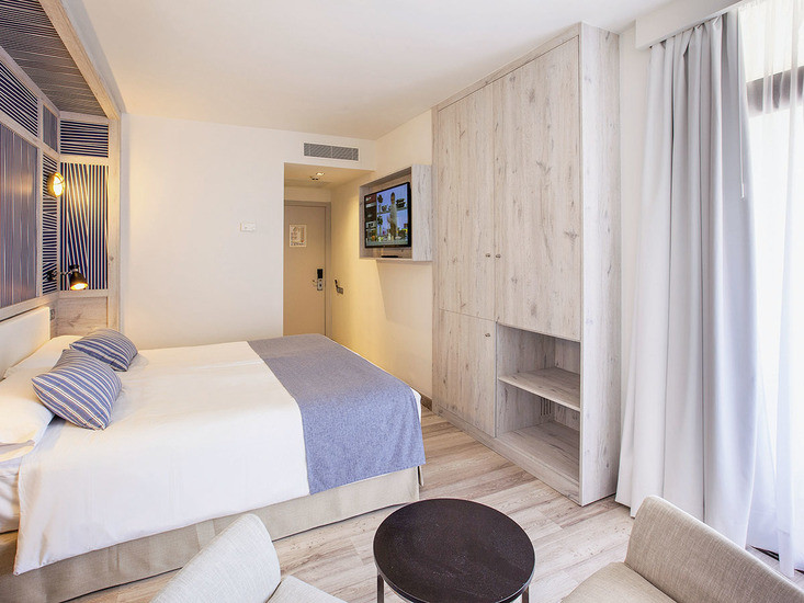 Hotel Corallium Beach by Lopesan