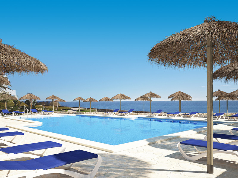 Hotel AluaSuites Las Rocas