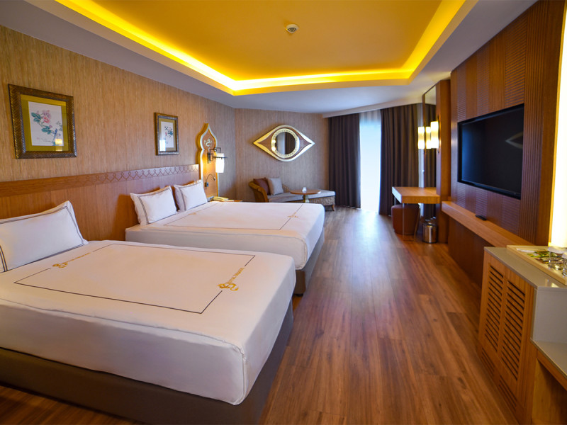 Royal Dragon Hotel
