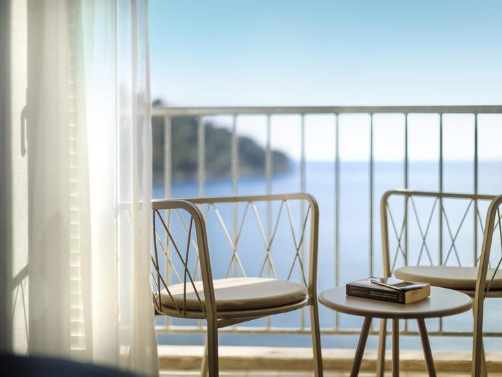 Aminess Younique Lume