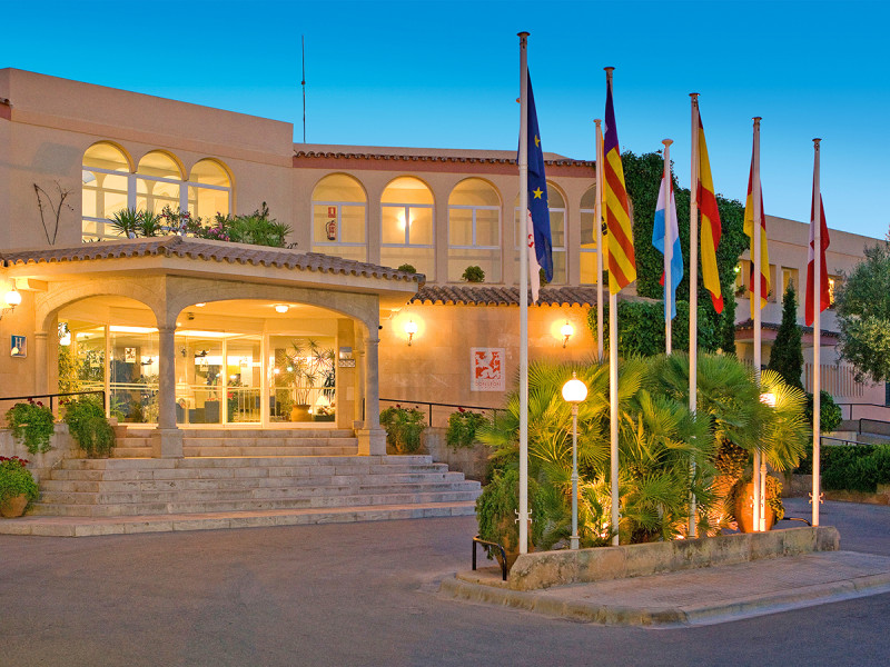 Universal Hotel Grand León & Spa