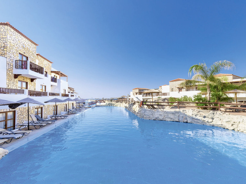 Costa Lindia Beach Resort & Spa