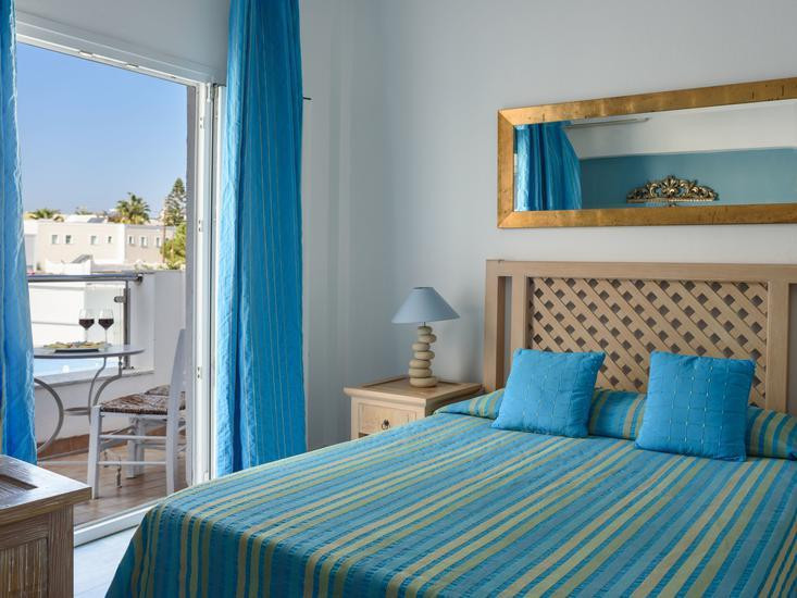 Alesahne Beach Hotel