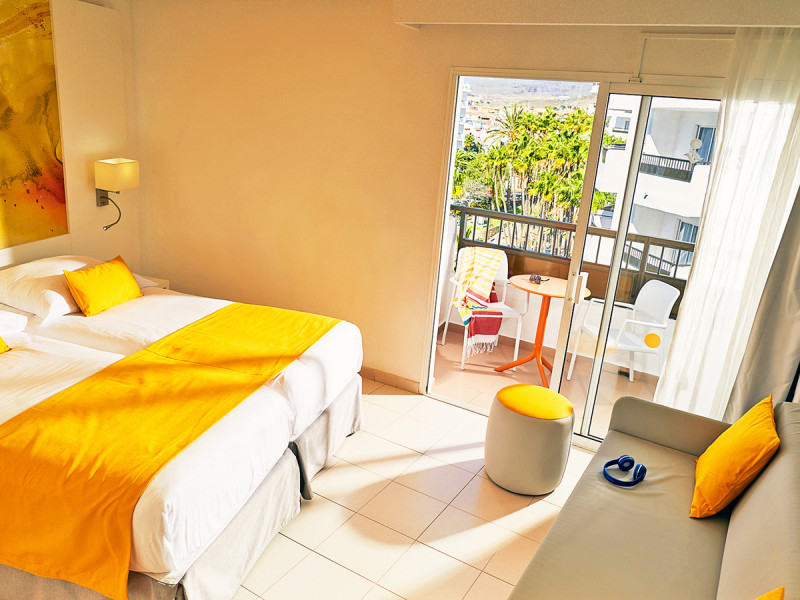 Hotel Servatur Waikiki