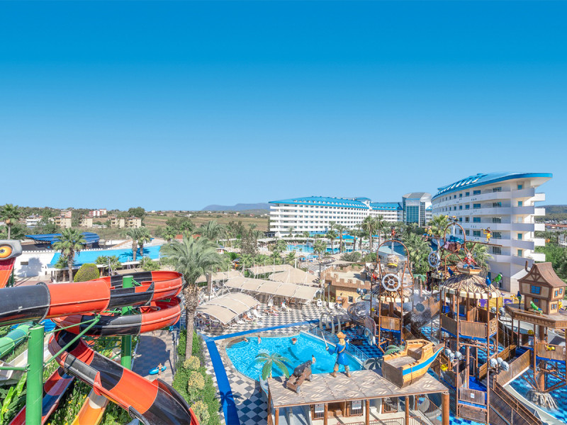 Hotel Crystal Admiral Aqua Collection