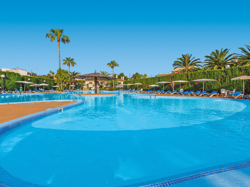 Hotel JS Porto Colom Suites