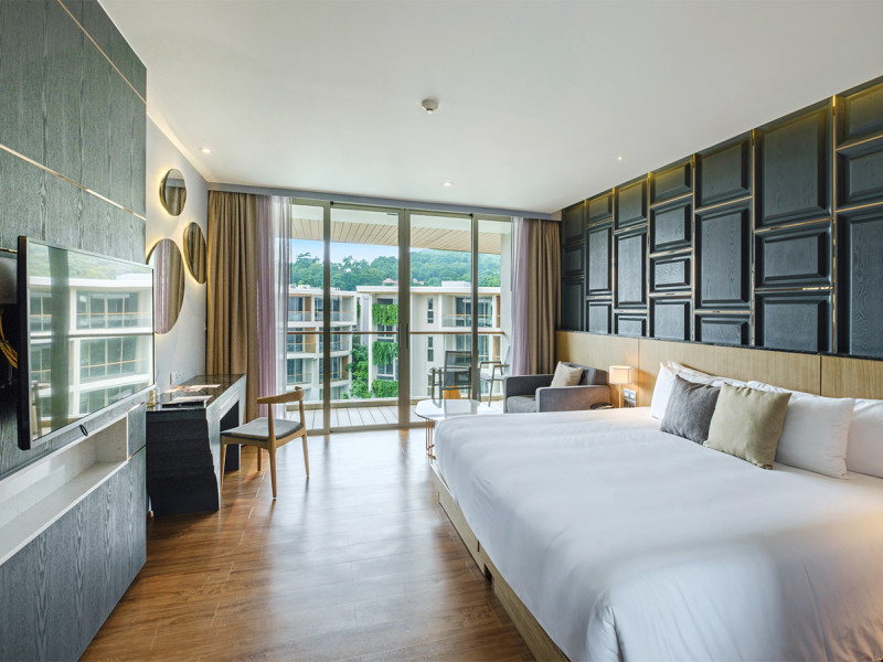 Wyndham Grand Nai Harn