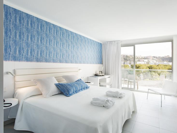 Reverence Life Hotel