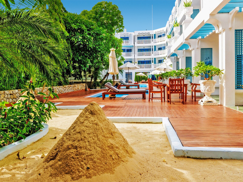 Hotel Andaman Seaview