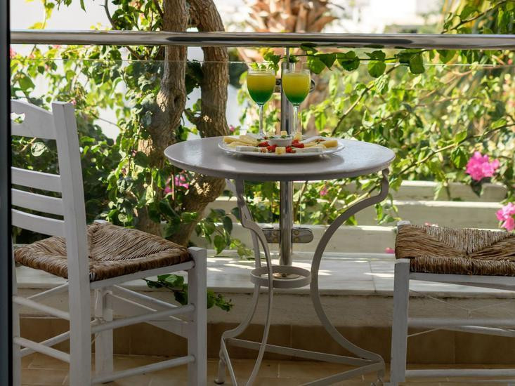 Alesahne Beach Hotel