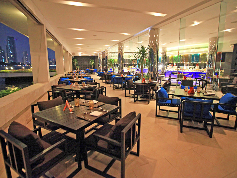 Ramada Plaza By WyndhamMenam Riverside
