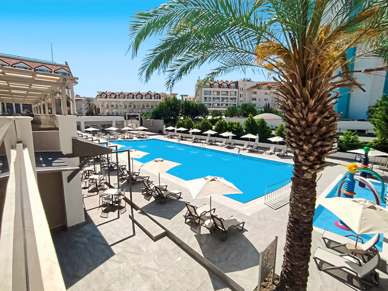 Hotel Side Story Resort & Spa