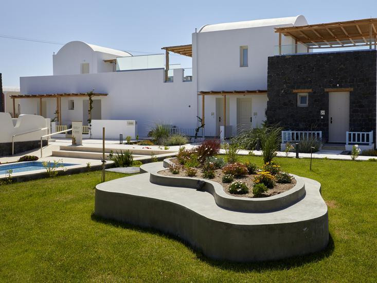 Sea Breeze Santorini