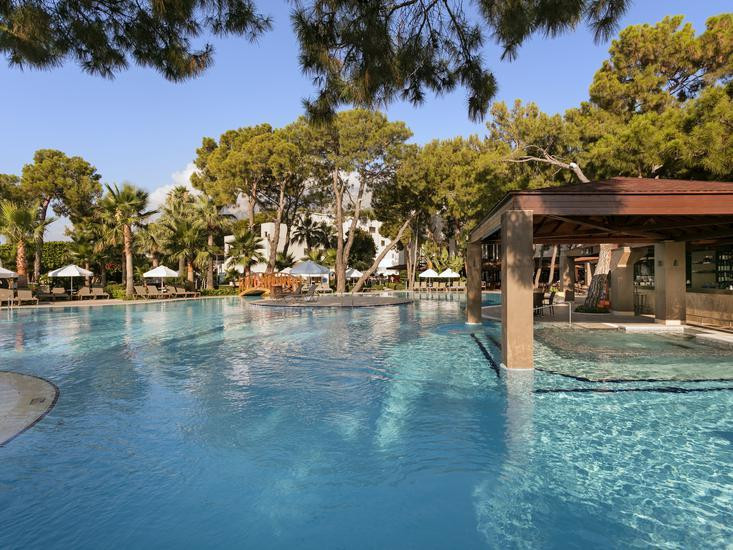Seven Seas Hotel Life
