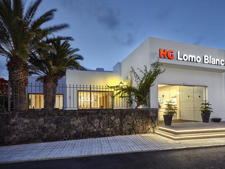 HG Lomo Blanco Apartments