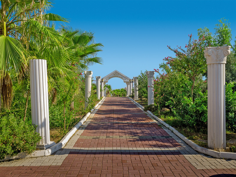 Roma Beach Resort & Spa