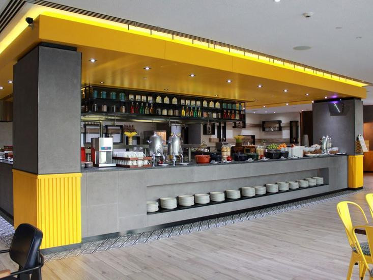 Hyatt Place Dubai Al R.