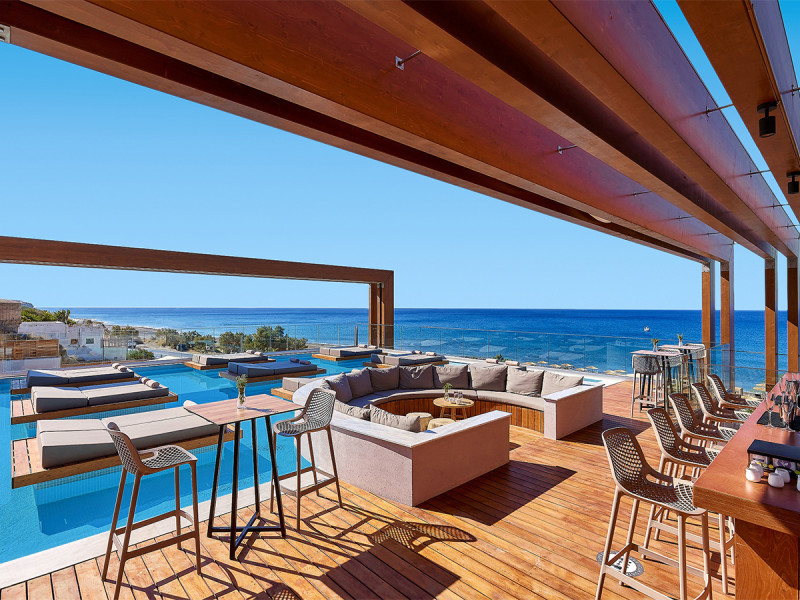 Enorme Santanna Beach Resort