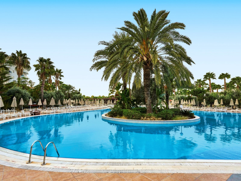 Seaden Sea World Resort & Spa