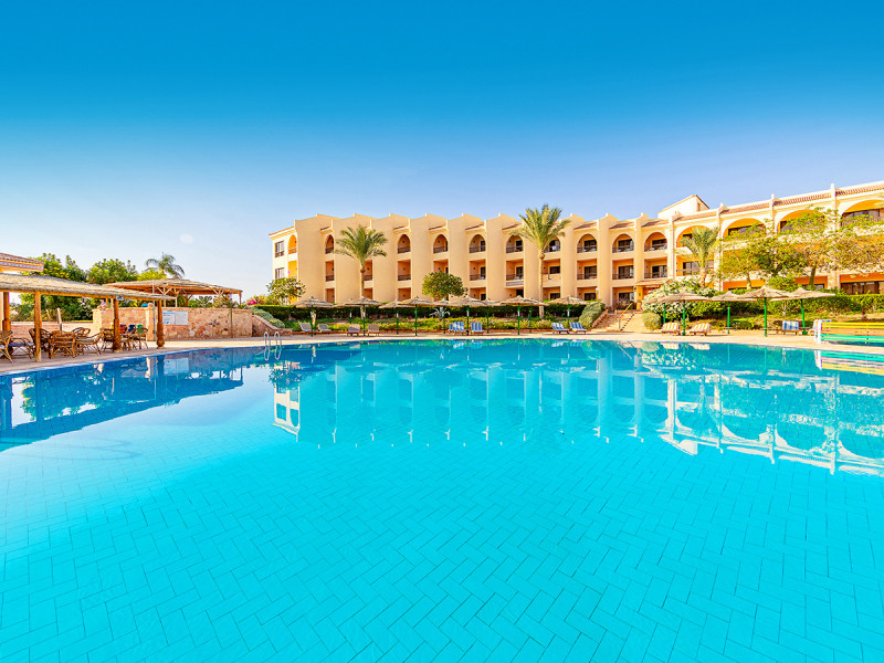 Flamenco Beach & Resort