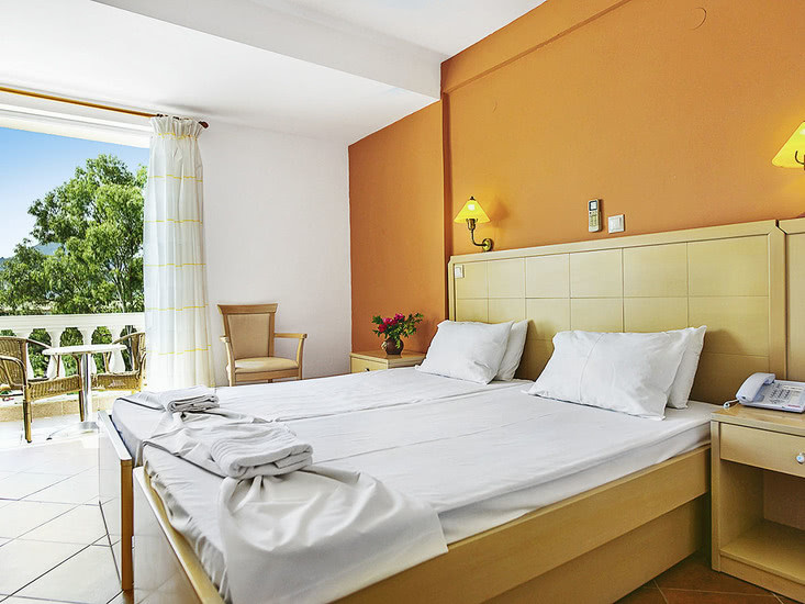 Three Stars Beach Hotel