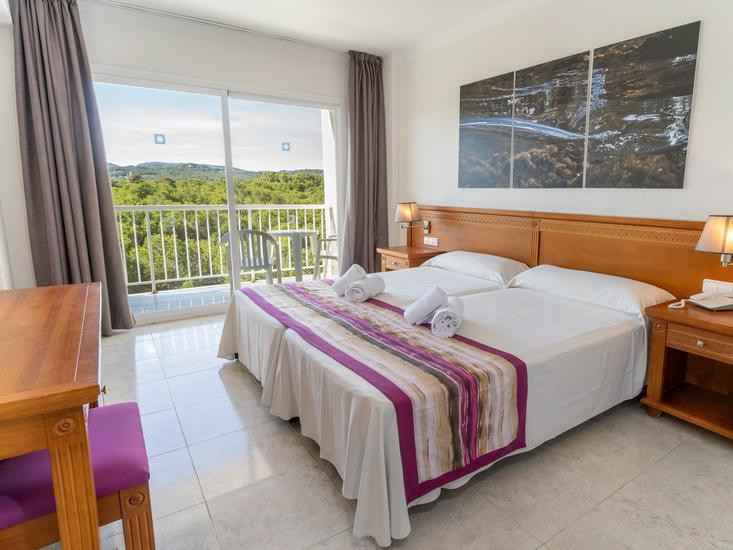 Moon Dreams Coral Beach