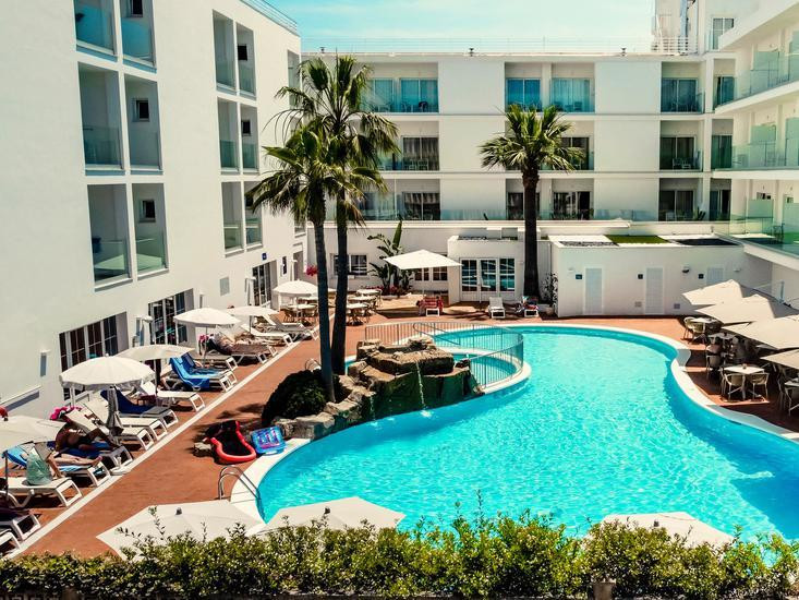 Capricho Hotel and Spa